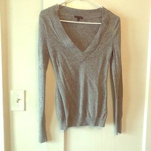 Comfortable express V neck sweater